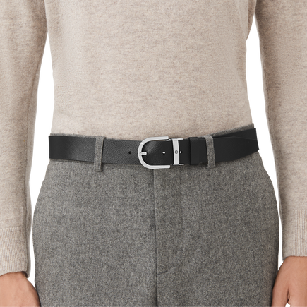 حزام  ذو وجهين من الجلد الأسود المطبوع والأحمر الخمري بعرض 35 مم وبمشبك على شكل حدوة حصان