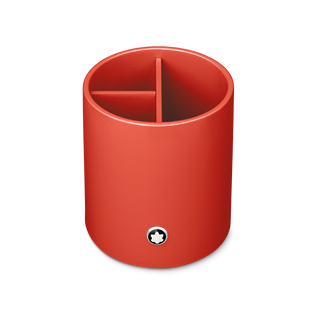 Round pen holder in coral lacquer