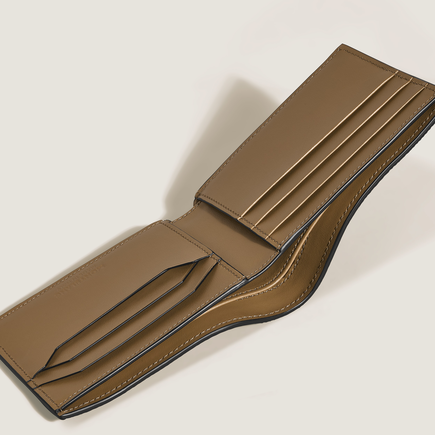 Wallet 6cc with Sfumato Effect