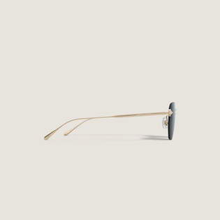 Round Sunglasses with Gold Colored Metal Frame
