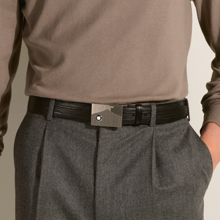 Black 35&nbsp;mm leather belt